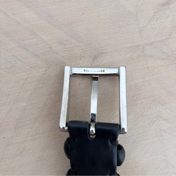 Genuine Leather Black Belt with Silver Tone Brass Buckle Men's Size 40 - Picture 3 of 9